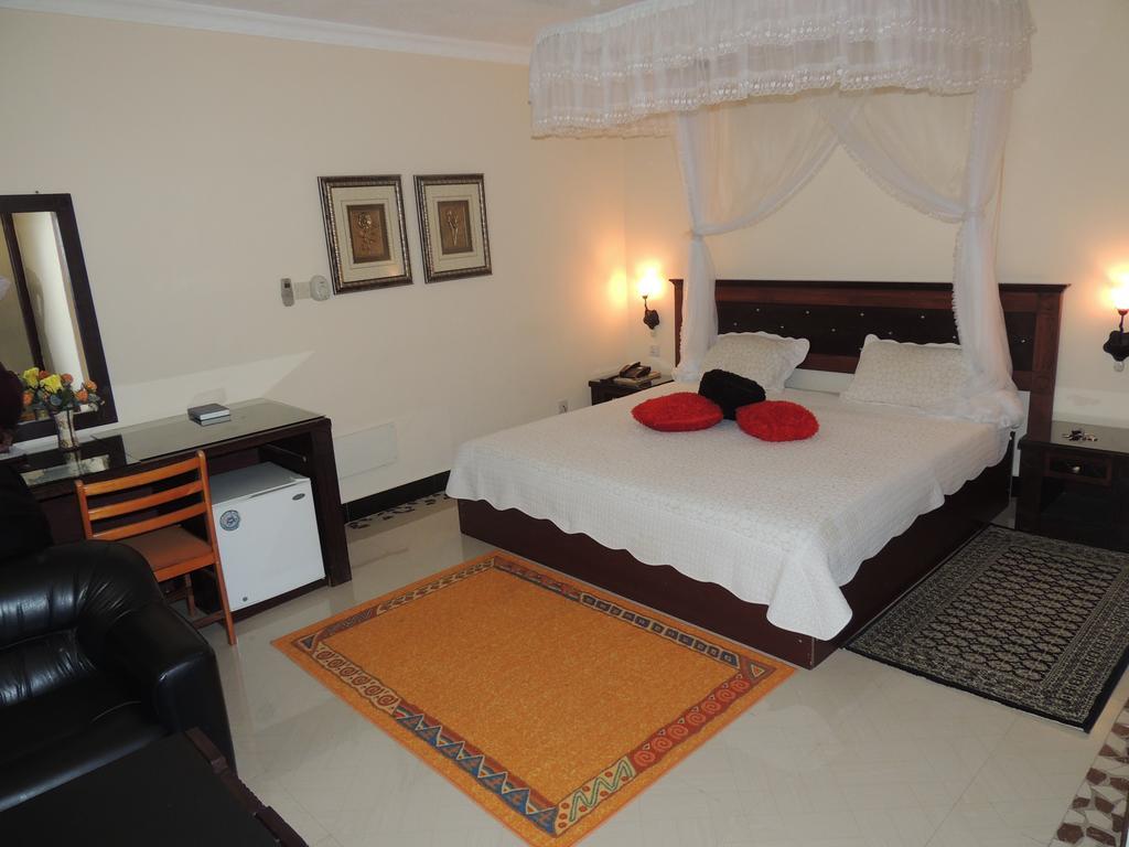 New Dodoma Hotel Habitación foto